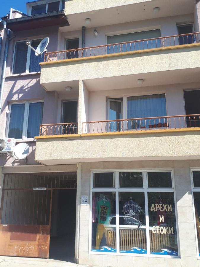 Hostex Vintage Apartment Sztara Zagora Kültér fotó